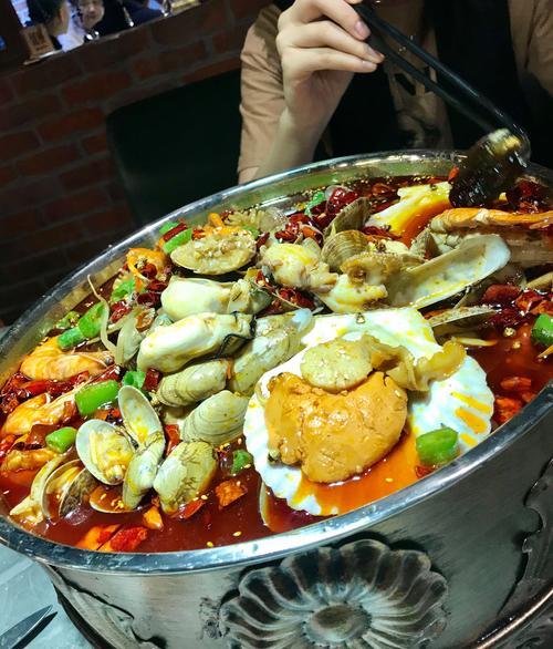 铸铁锅海鲜干锅大杂烩-图2