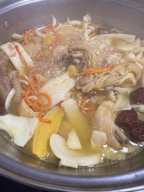 椰子鸡火锅怎么做？家常做法看这里！-图1